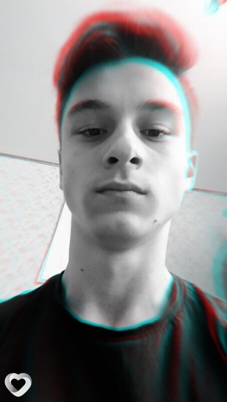 Андрей, 22, Волхове — анкета №1027855