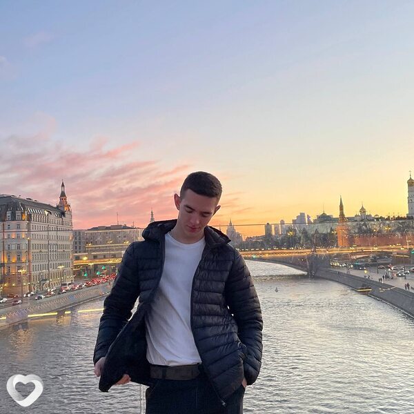 Артём, 24, Москве — анкета №1029345