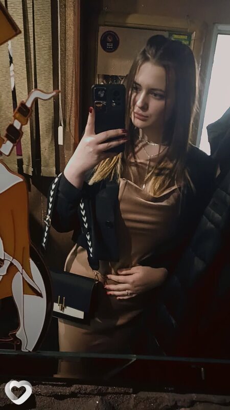 Настя, 22, Омске — анкета №1030592
