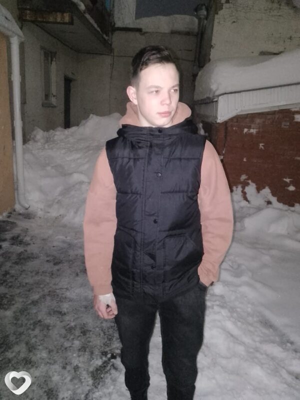 Даня, 20, Екатеринбурге — анкета №1031740