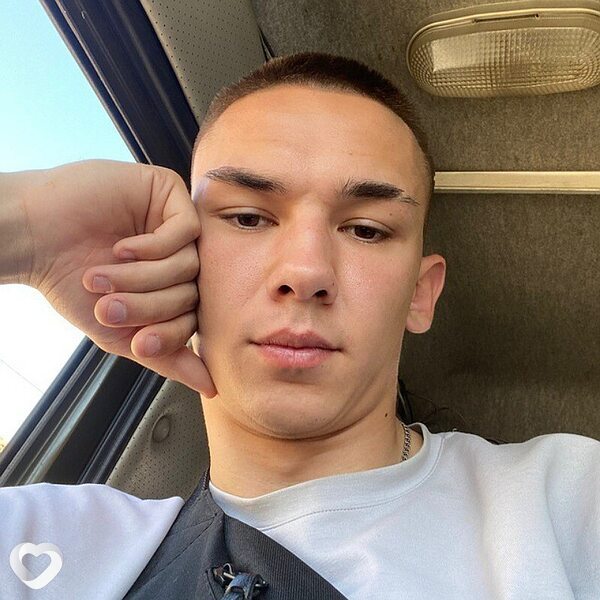 Макс, 23, Краснодоне — анкета №1034294