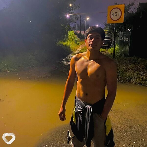 Мартик, 21, Орёл — анкета №1035374