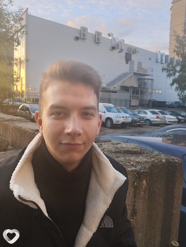 Артур, 24, Сочи — анкета №1035892