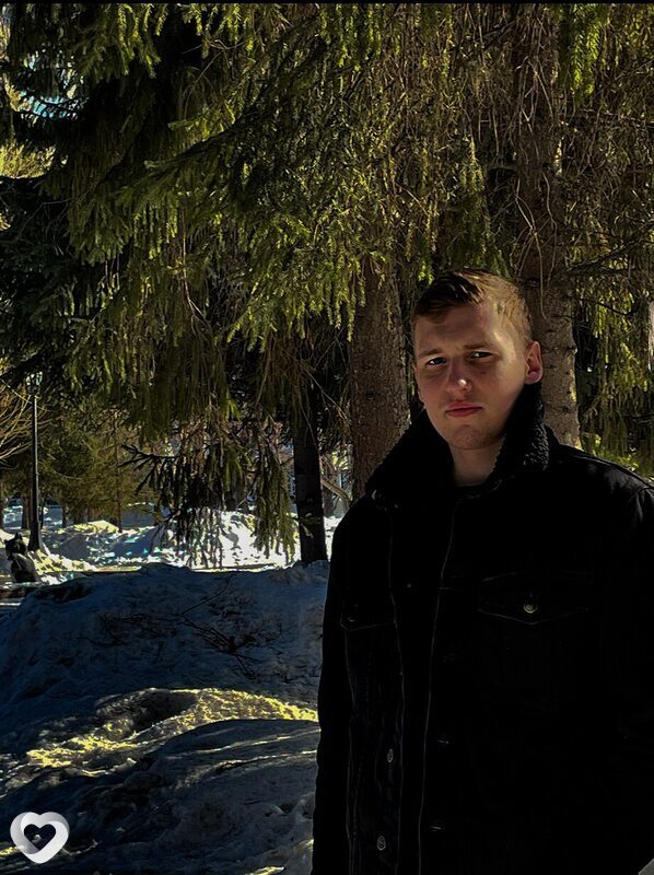 Вдадимир, 21, Новосибирске — анкета №1036602