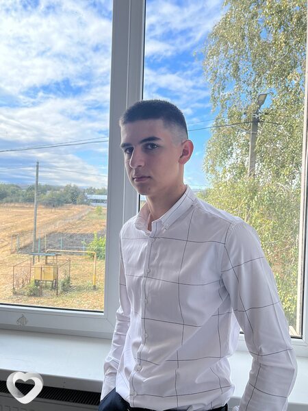 Анатолий, 20, Москве — анкета №1036684