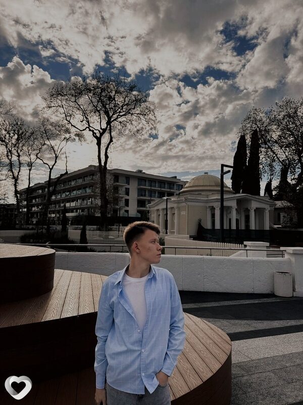 Михаил, 22, Барнауле — анкета №1036895