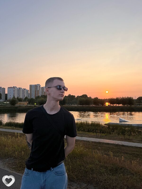 Никита, 21, Гомеле — анкета №1037143