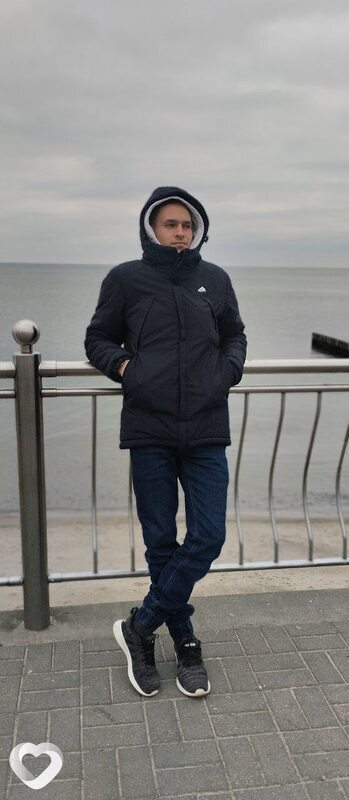 Максим, 28, Москве — анкета №1037270
