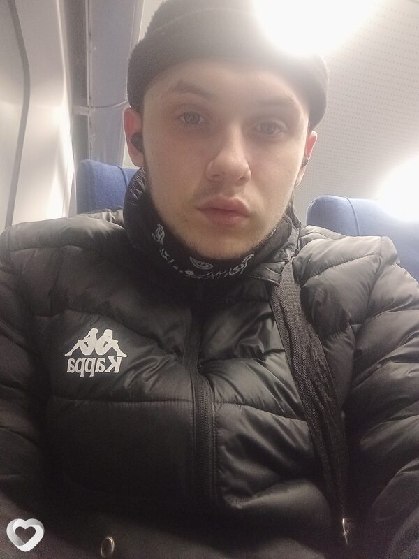 Дмитрий, 20, Калининграде — анкета №1037105