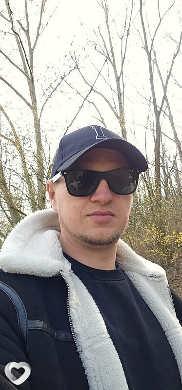Oleg, 40, Берлине — анкета №1037705