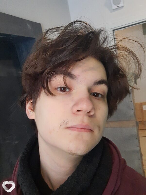 Илья, 20, Тюмени — анкета №1038741