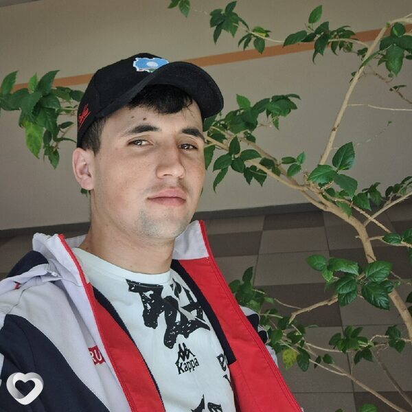 Шокир, 23, Уссурийске — анкета №1039071