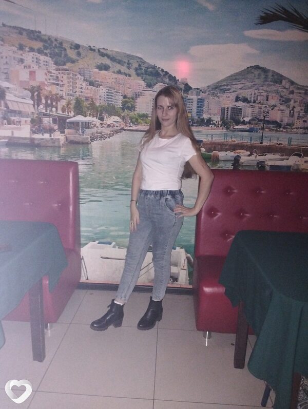 Елена, 26, Братске — анкета №1038899