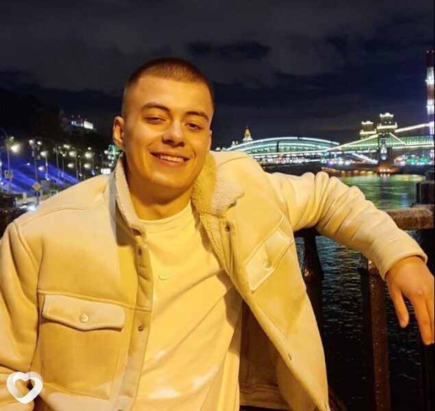Арсений, 23, Москве — анкета №1040223