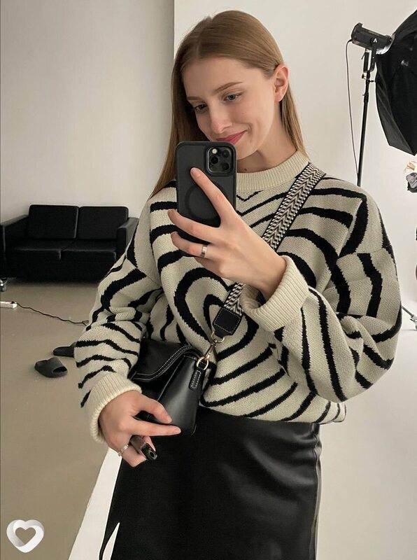 Варюша, 21, Москве — анкета №1041377
