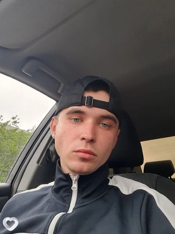 Артём, 26, Челябинске — анкета №1042203