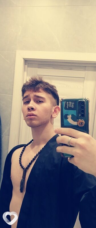 Вася, 21, Тюмени — анкета №1043297