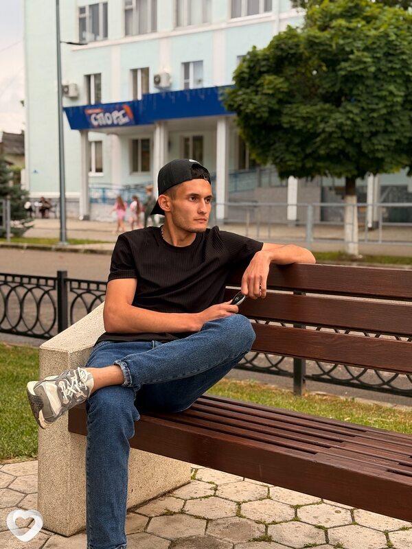 Рафаэль, 26, Москве — анкета №1044866
