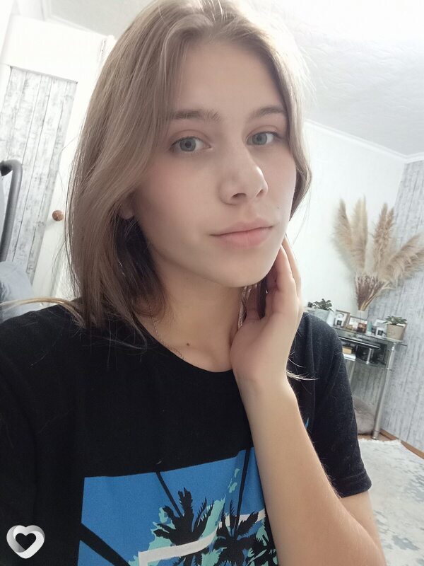Валерия, 21, Усть-Каменогорск — анкета №1045127