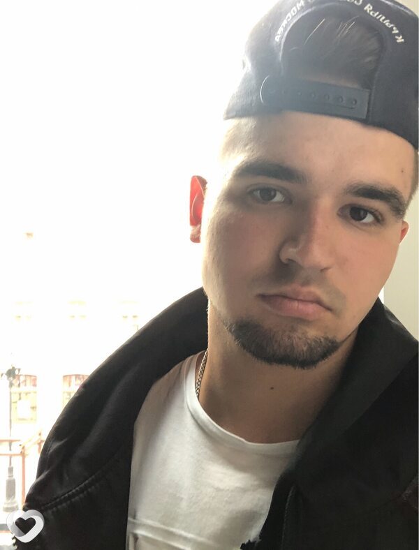 Денис, 26, Москве — анкета №1045555