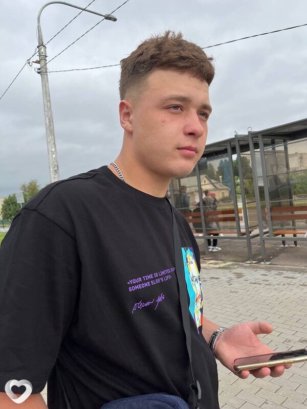 Глеб, 22, Барановичах — анкета №1046559