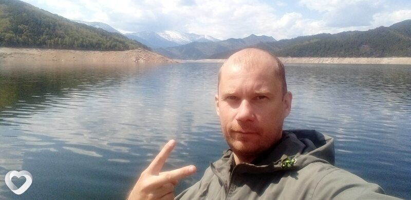 Виктор, 43, Саяногорске — анкета №1046947