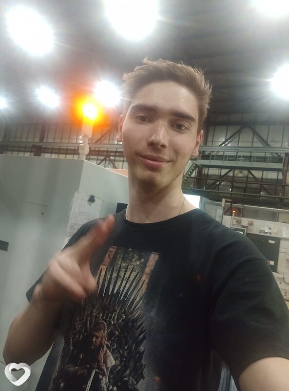 Иван, 21, Самаре — анкета №1047032