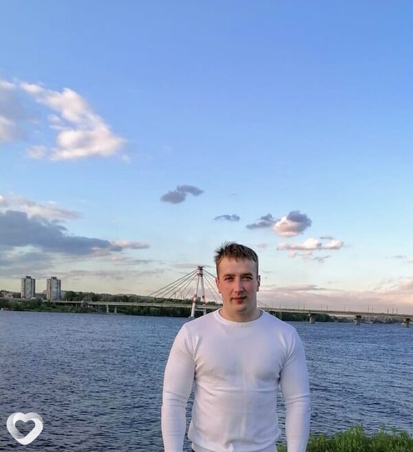 Василий, 31, Череповце — анкета №1047237