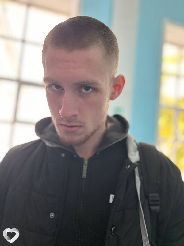 Максим, 22, Москве — анкета №1047846