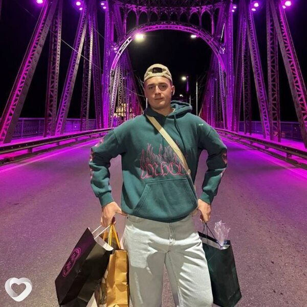 Макс, 21, Твери — анкета №1047922