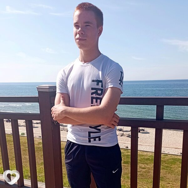 Дмитрий, 20, Калининграде — анкета №1047869