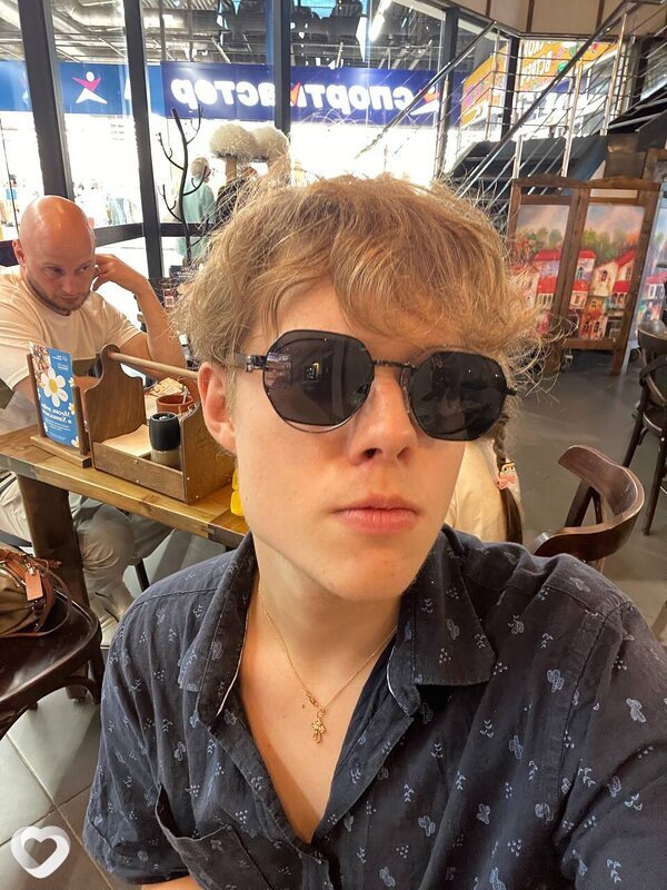 Кирилл, 20, Костроме — анкета №1048029