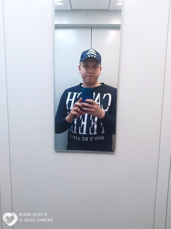 Максим, 22, Дятлове — анкета №1048918