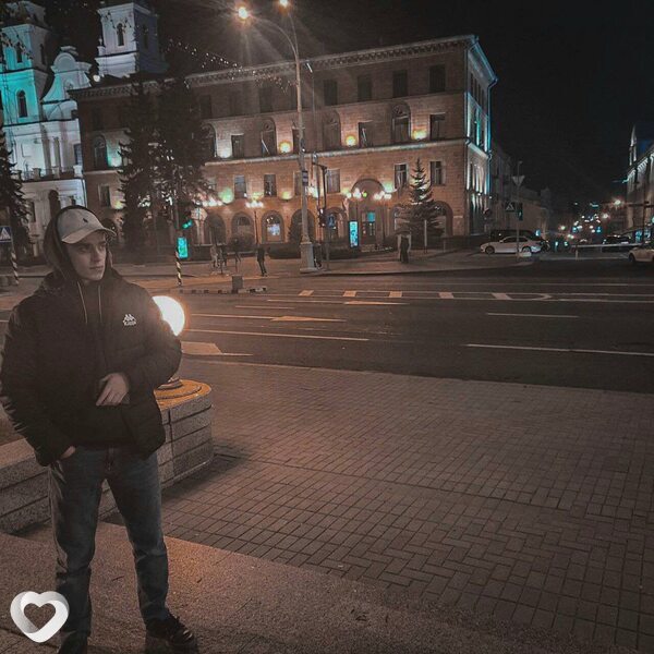 Артем, 24, Солигорске — анкета №1049332