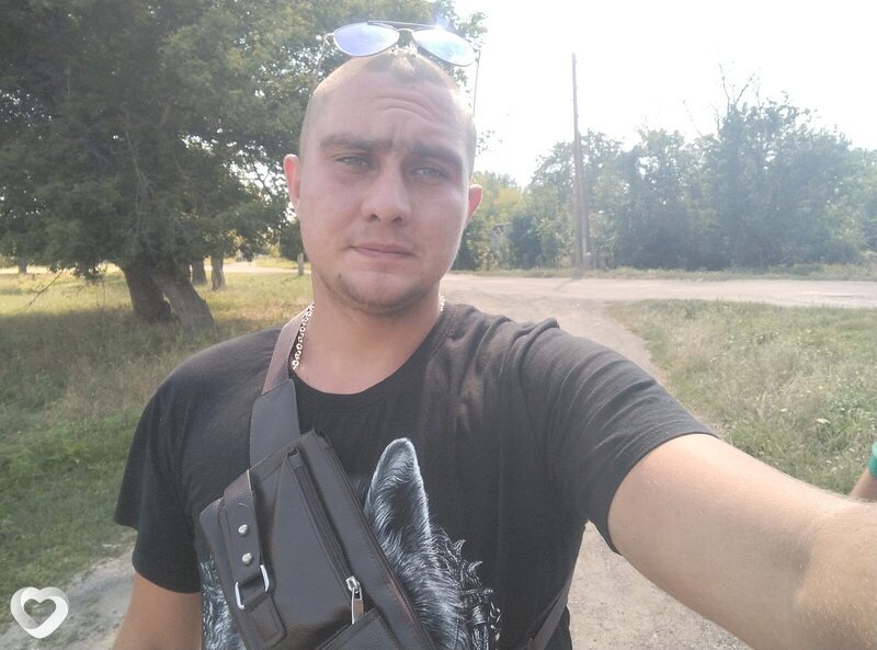Олег, 21, Москве — анкета №1050858