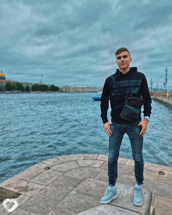 Евгений, 25, Москве — анкета №1053873