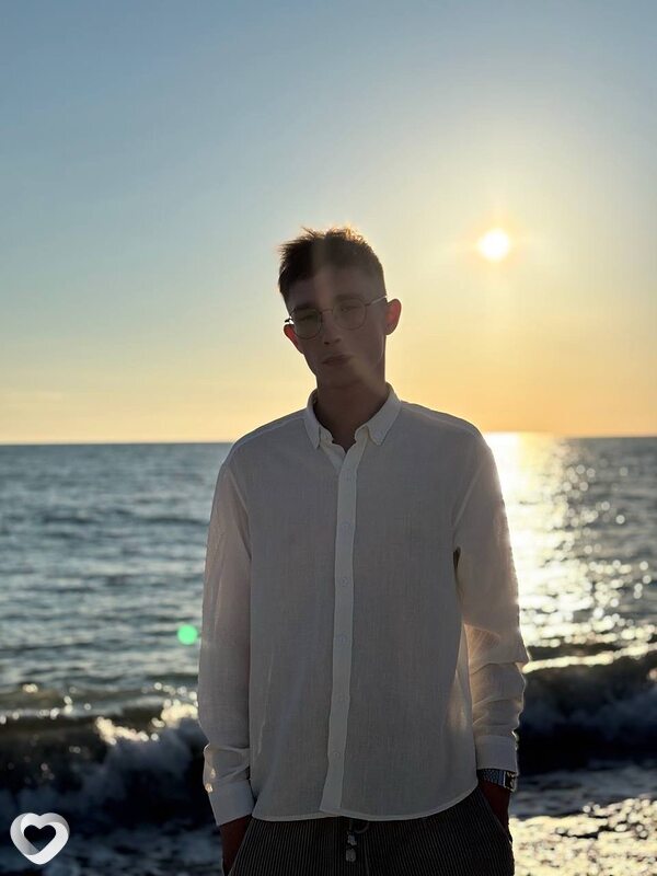 Кирилл, 25, Череповце — анкета №1053842