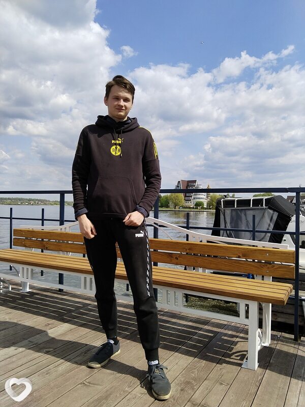 Денис, 23, Москве — анкета №1054189