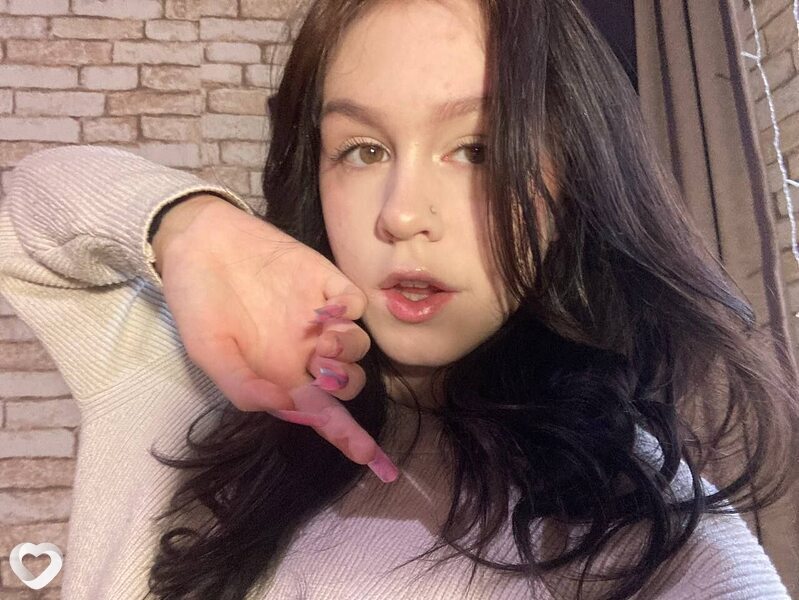 Настя, 20, Осинниках — анкета №1056516