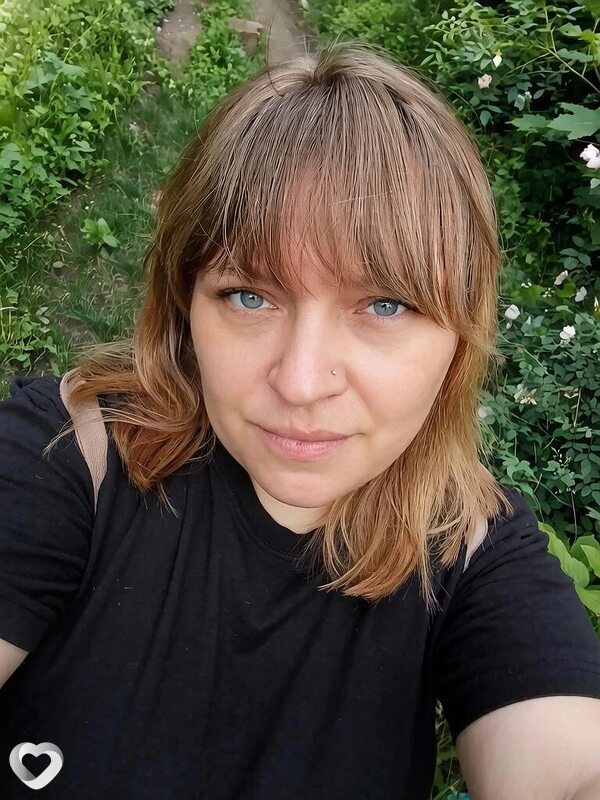 Юлия, Красный Луч