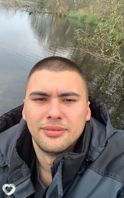 Илья, 23, Брянске — анкета №1057038