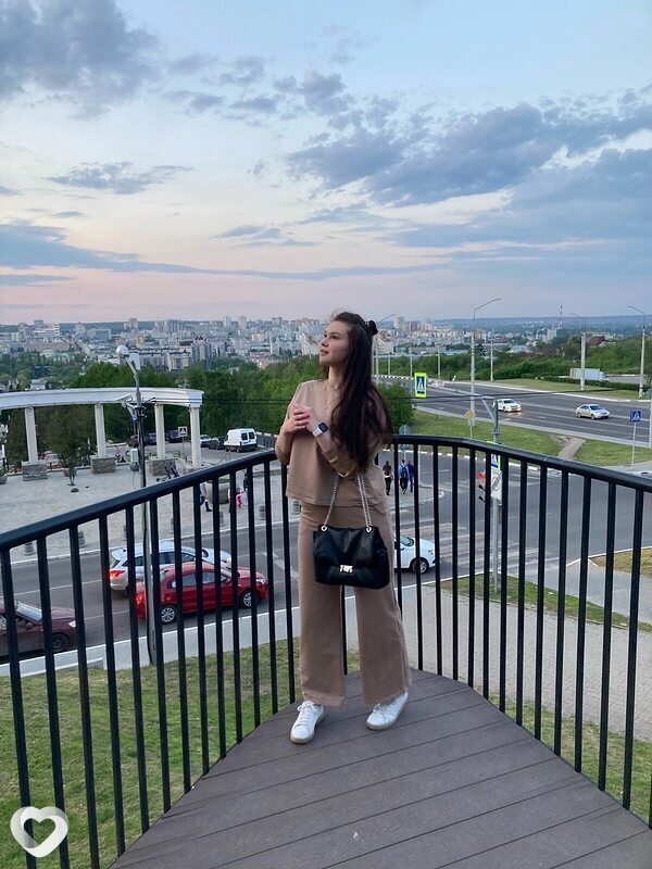 Катя, 22, Саратове — анкета №1057273