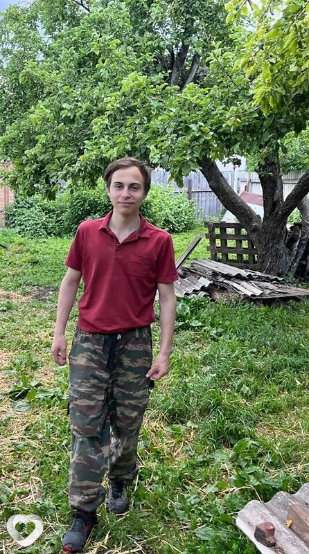 Виктор, 21, Москве — анкета №1058152