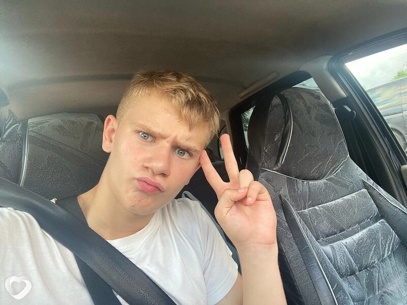 Александр, 20, Воронеже — анкета №1058568