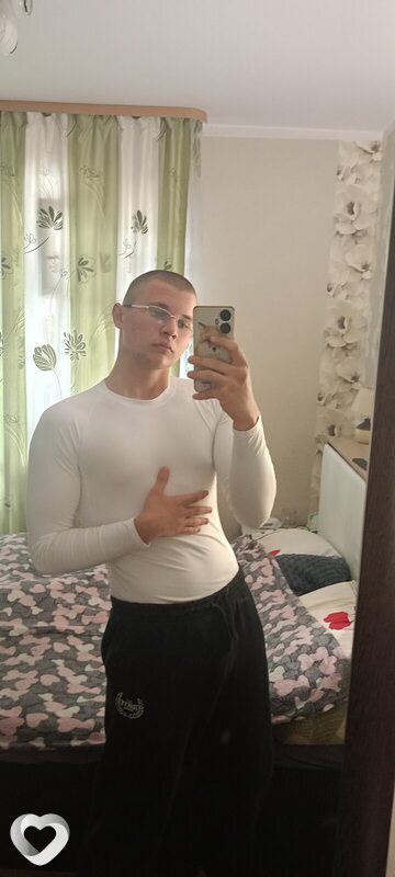 Женя, 21, Орёл — анкета №1060040