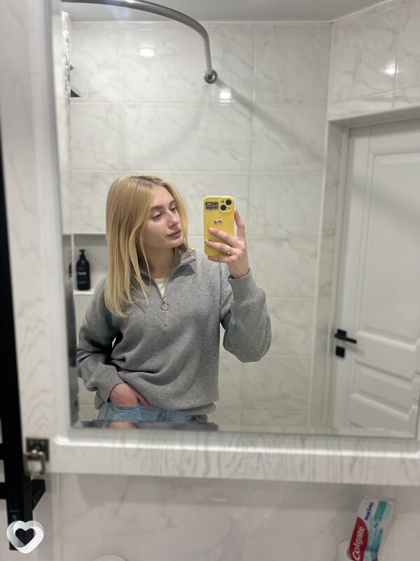 Виктория, 21, Шахтах — анкета №1060971
