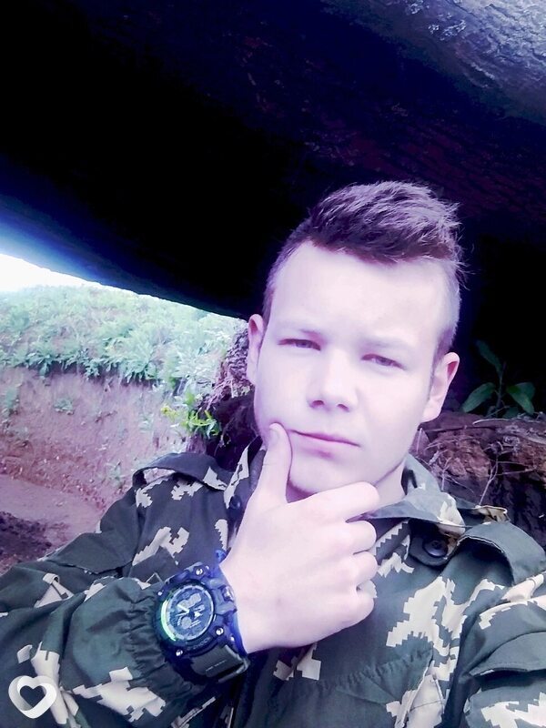 Артем, 27, Донецке — анкета №1061634