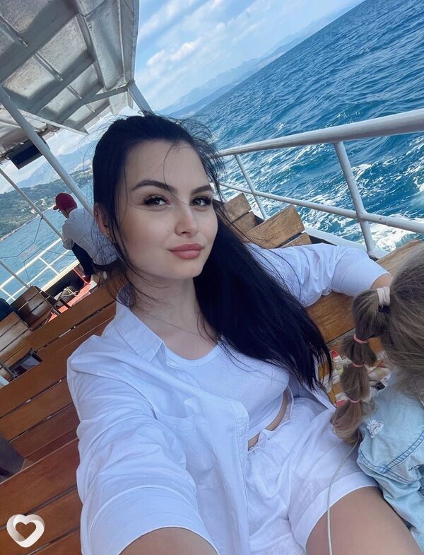 Кристина, 29, Новоалтайске — анкета №1061912