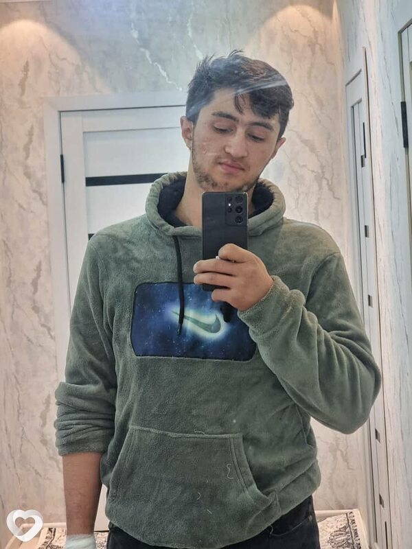 Aminjon, 22, Барнауле — анкета №1062295