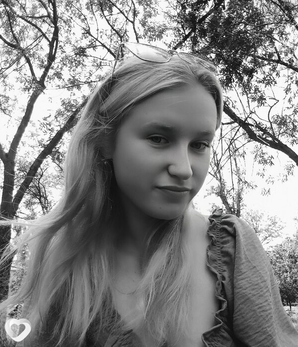 Снежана, 19, Луганске — анкета №1062507